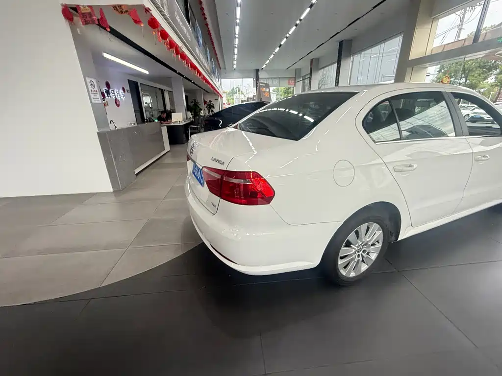 Lavida Facelift 1.4 TSI DSG Comfort