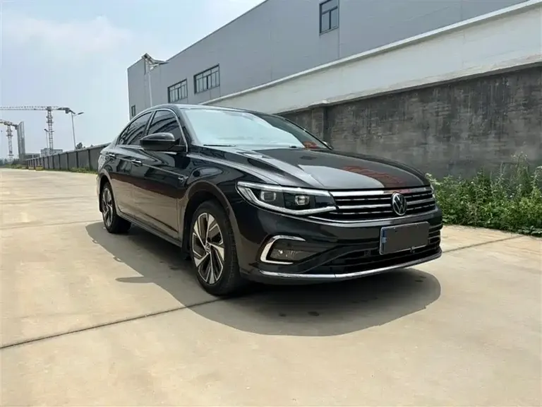 Volkswagen Bora 280 TSI DSG Supreme Travel