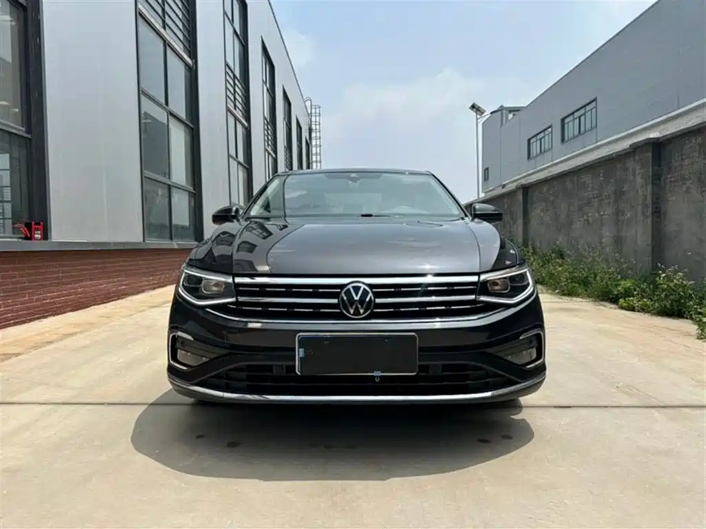 Bora 280 TSI DSG Supreme Travel
