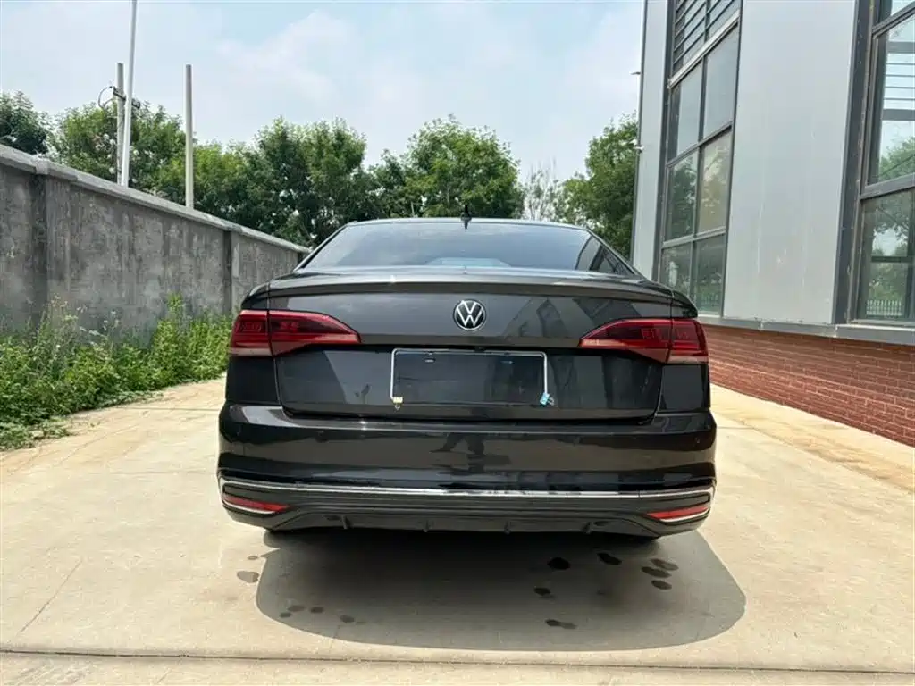Bora 280 TSI DSG Supreme Travel