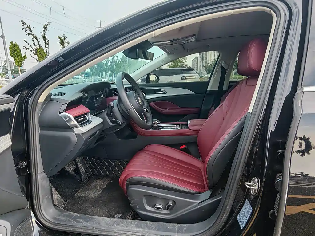 Hongqi H5 2.0 T Auto Flagship Smooth