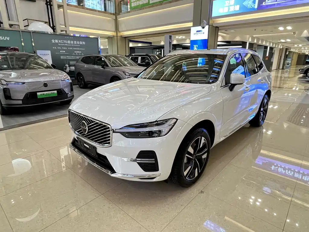 Volvo XC60 B5 4 WD Smart Vision Luxury