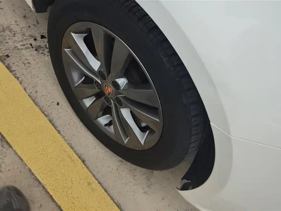Roewe 360 荣威360 2015款 20 T TST精英版