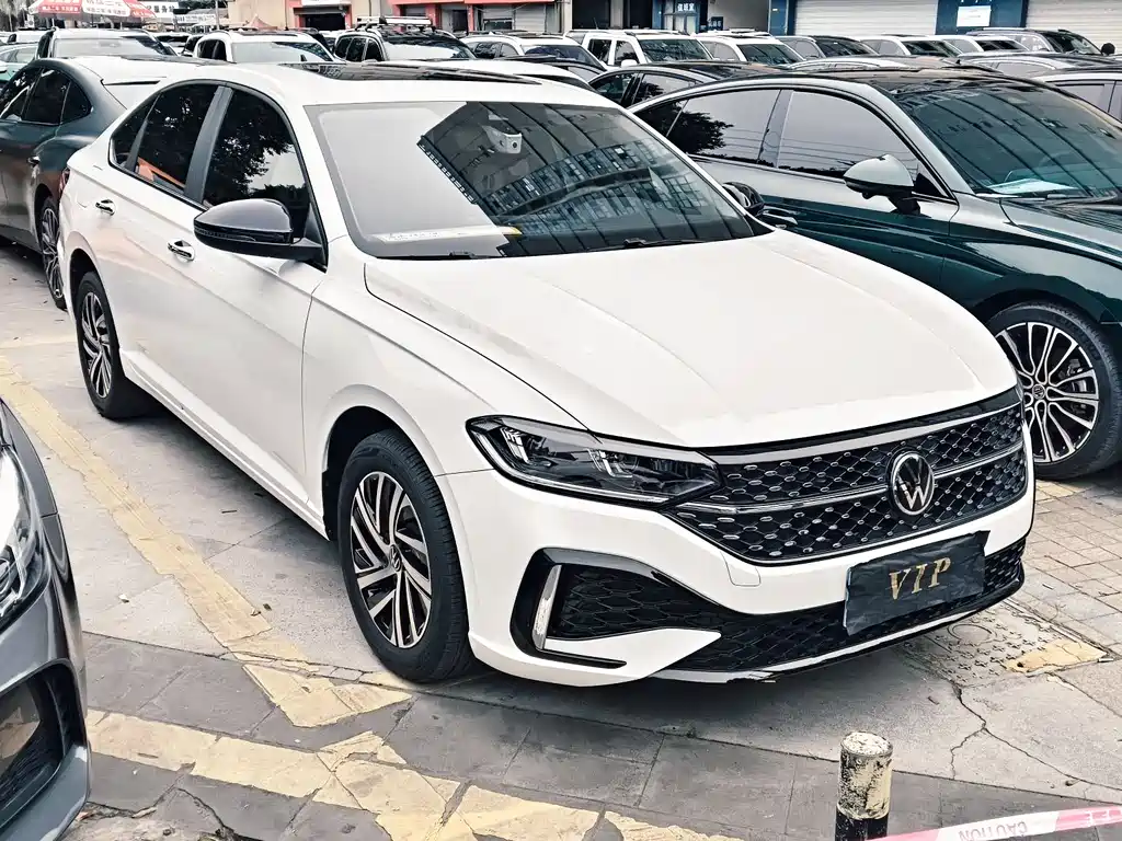 Lavida 300 TSI DSG Starry Sky Manyi
