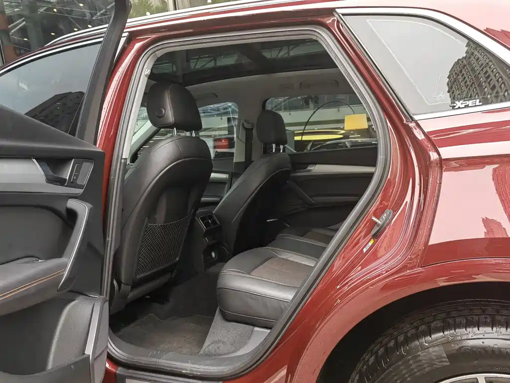 Audi Q5 L 40 TFSI Honor Enjoyment Fashion CN-V