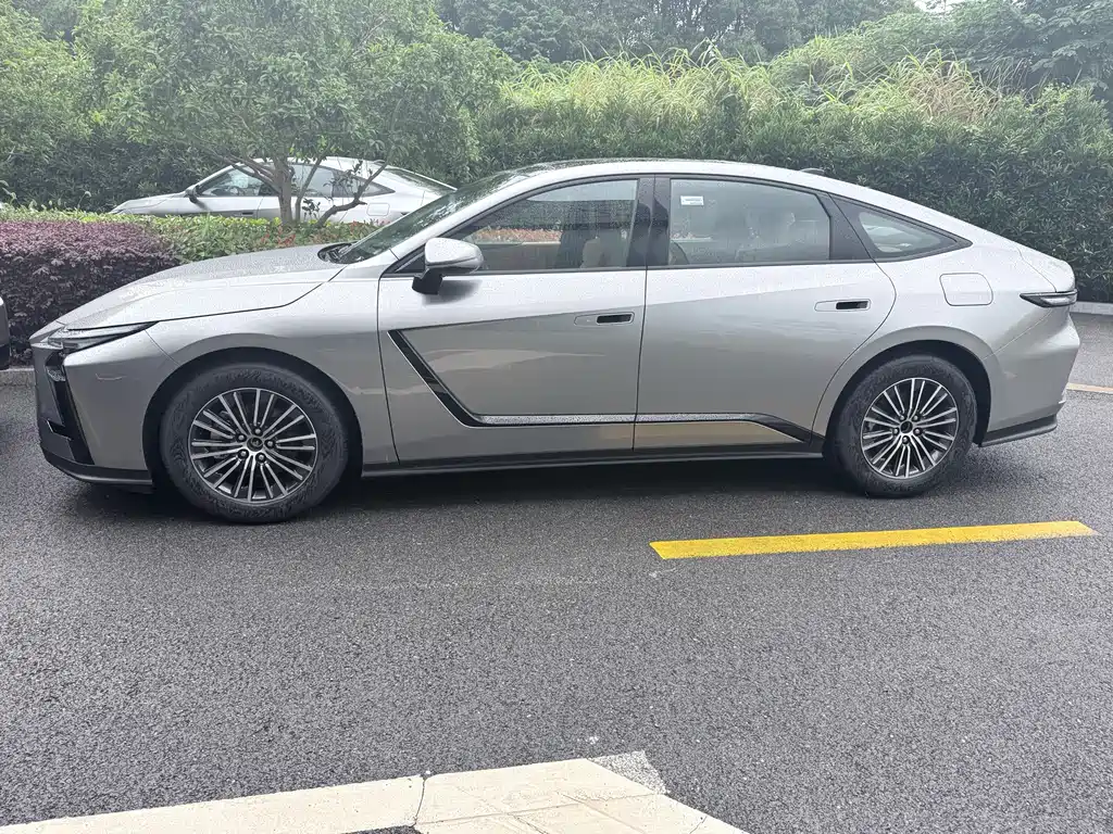 Lexus ES 雷克萨斯ES 2026款 300 h