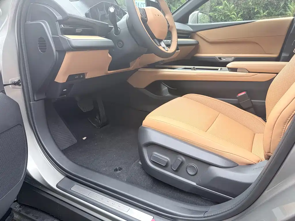 Lexus ES 雷克萨斯ES 2026款 300 h