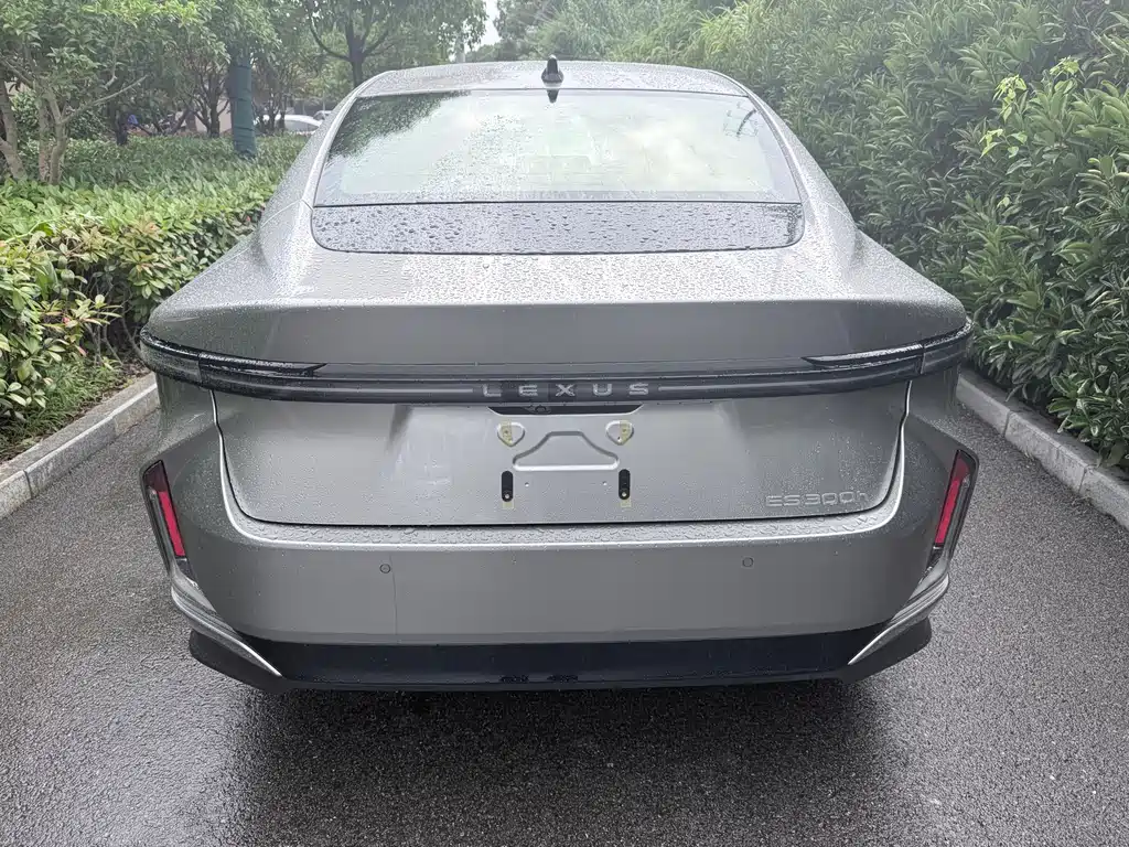 Lexus ES 雷克萨斯ES 2026款 300 h