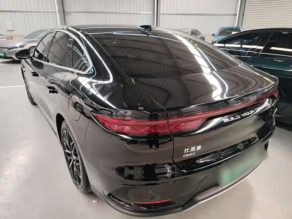 Han DM-i Smart Drive 125 KM Distinguished