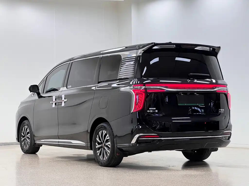 Hongqi HQ9 PHEV 2.0 T 4 WD Business