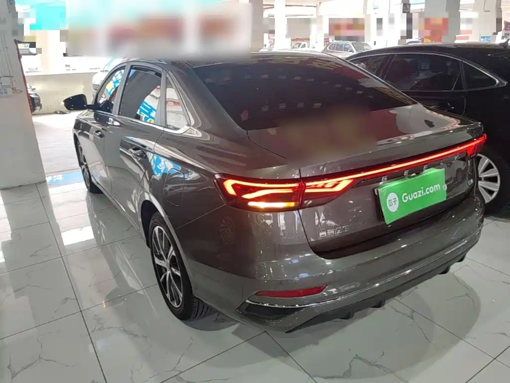 Emgrand 4 th Gen 1.5 L CVT Flagship