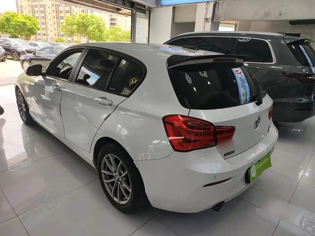 BMW 1 Series (Import) 118 i Leading