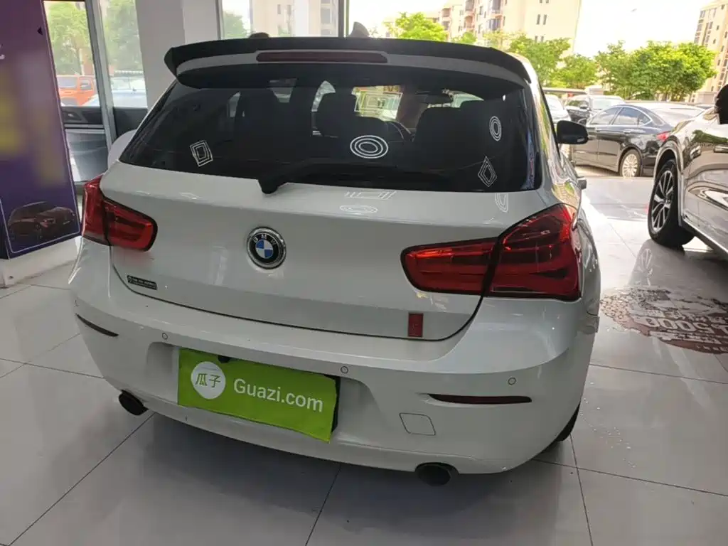 BMW 1 Series (Import) 118 i Leading