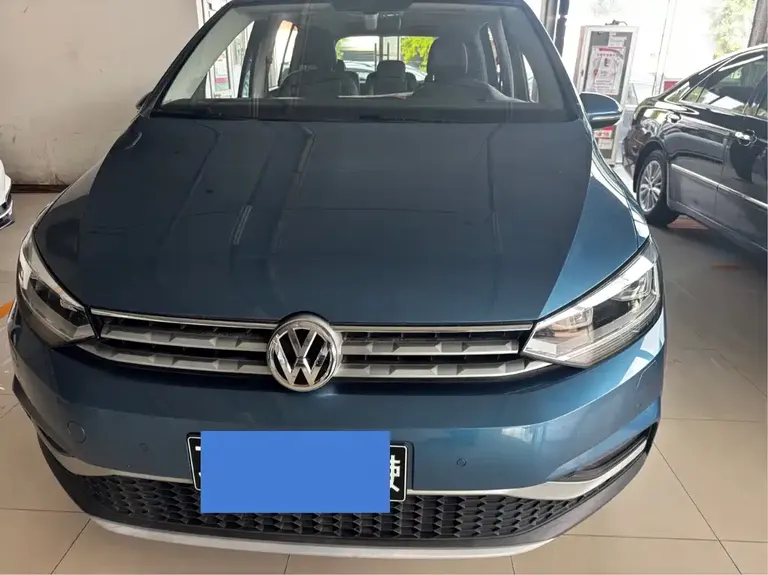 Volkswagen Touran Touran L 280 TSI DSG Cross 7-seat CN-VI