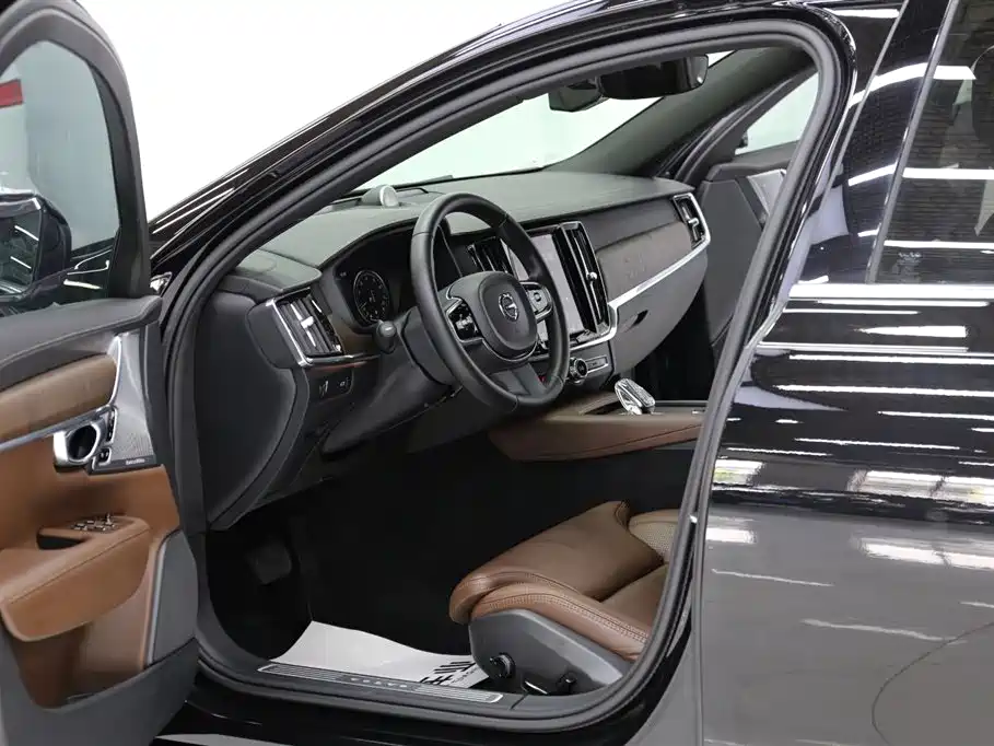 Volvo S90 B5 Smart Grace Luxury