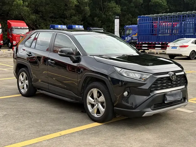 Toyota RAV4 2.0 L CVT 2 WD Style PLUS