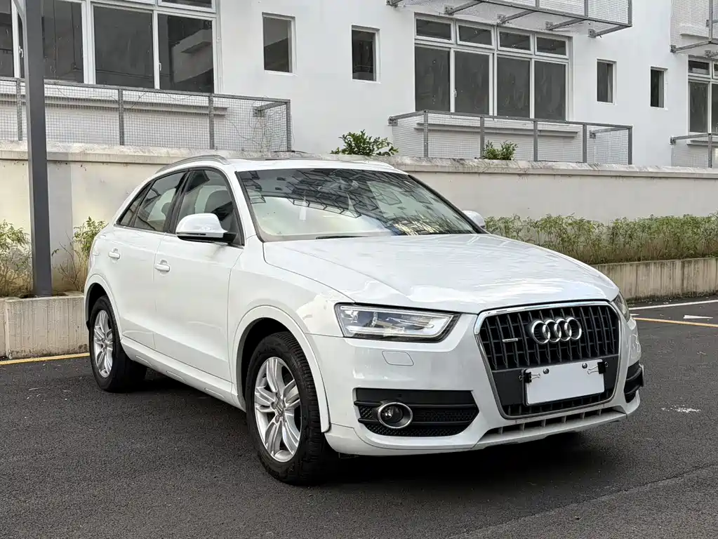 Audi Q3 35 TFSI quattro Tech