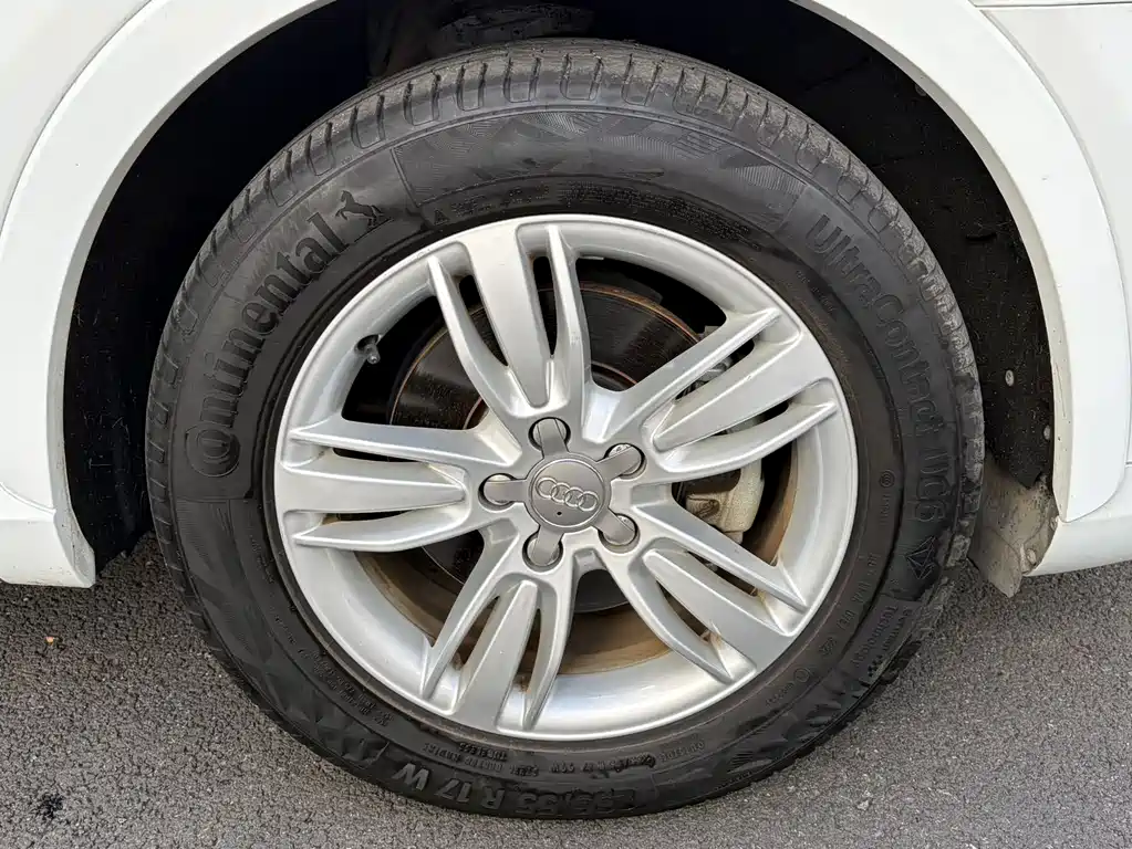 Audi Q3 35 TFSI quattro Tech