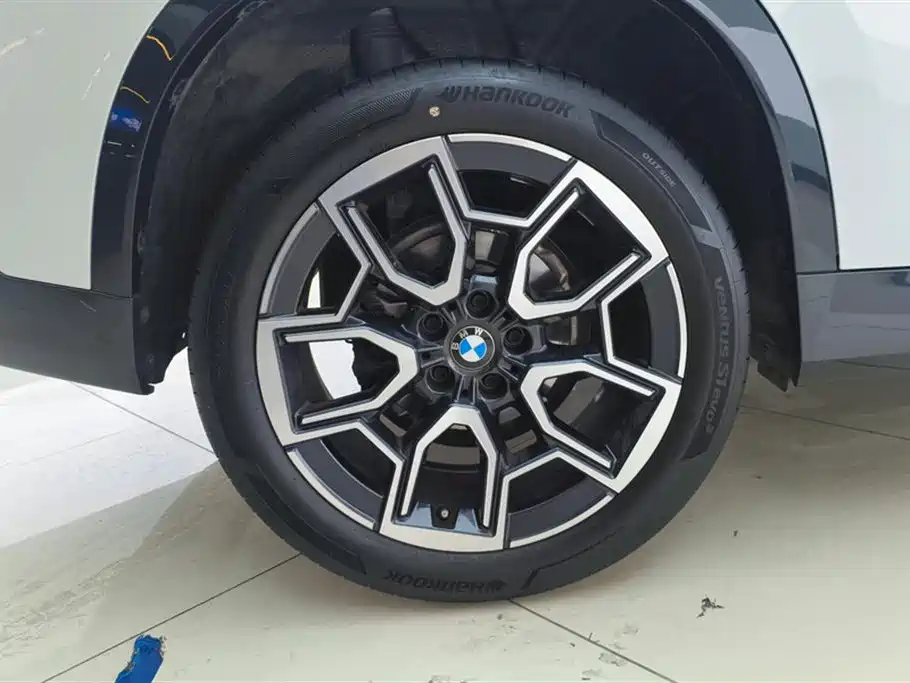 BMW X1 sDrive25 Li X Design Package