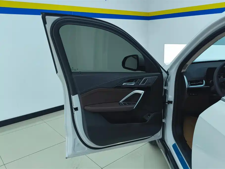 BMW X1 sDrive25 Li X Design Package