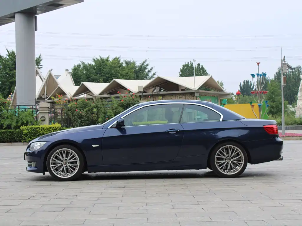 BMW 3 Series (Import) 宝马3系(进口) 2011款 335 i敞篷轿跑车