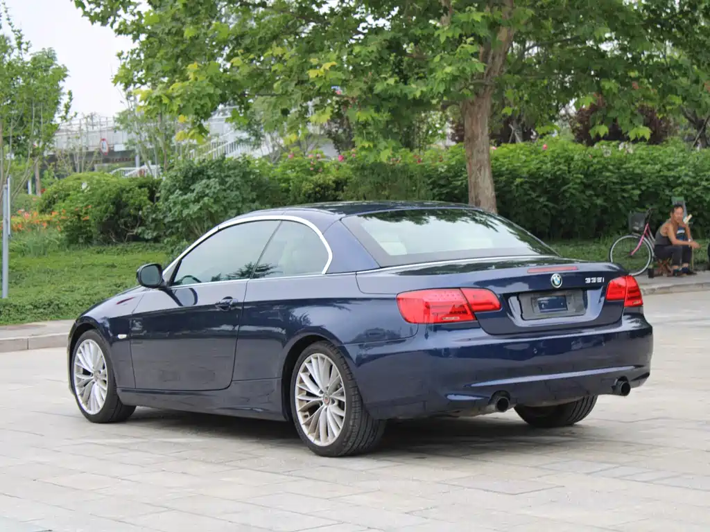 BMW 3 Series (Import) 宝马3系(进口) 2011款 335 i敞篷轿跑车