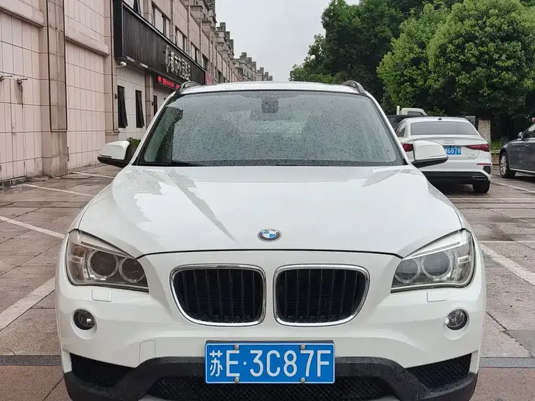 BMW X1 (Import) xDrive20 i
