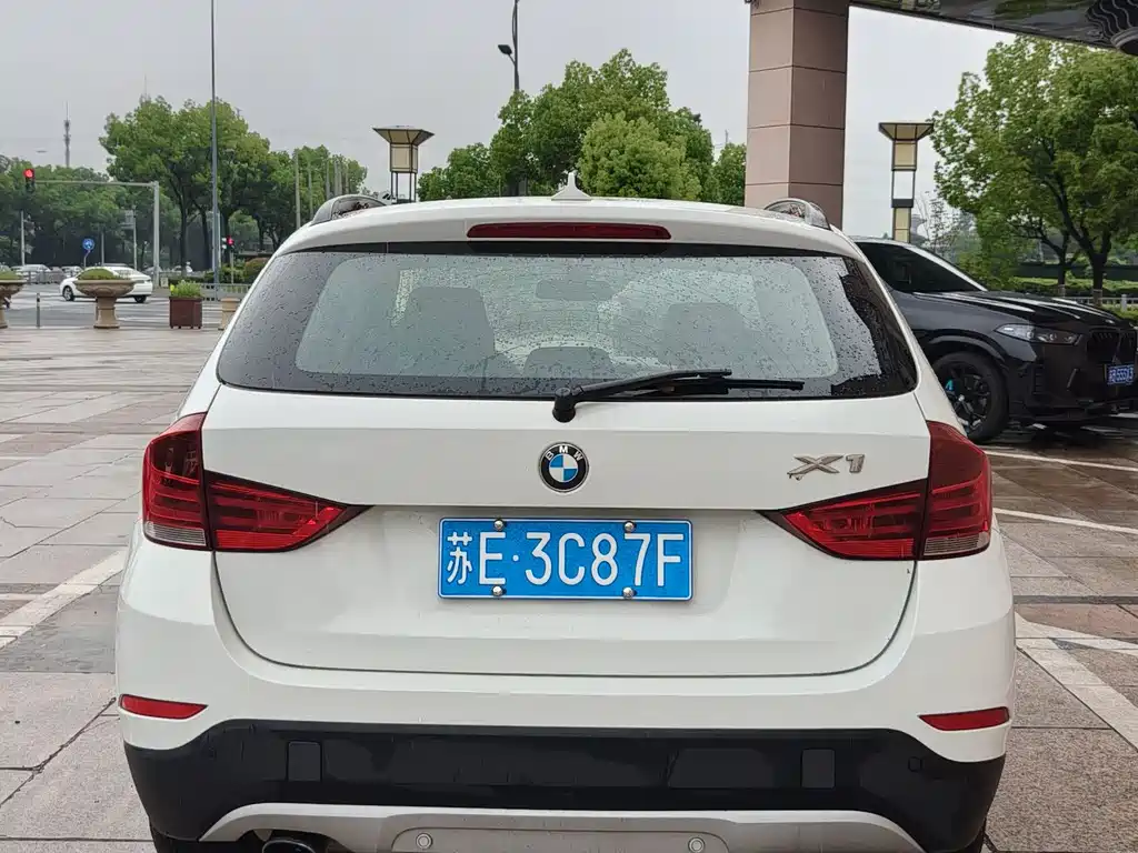 BMW X1 (Import) xDrive20 i