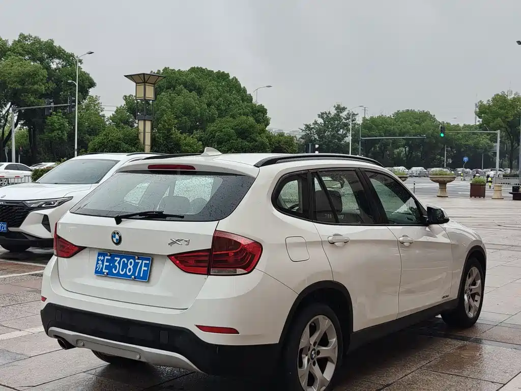 BMW X1 (Import) xDrive20 i