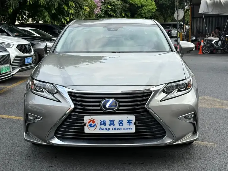 Lexus ES 300 h Comfort