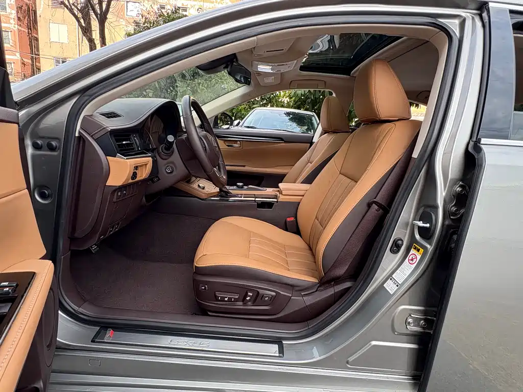 Lexus ES 300 h Comfort