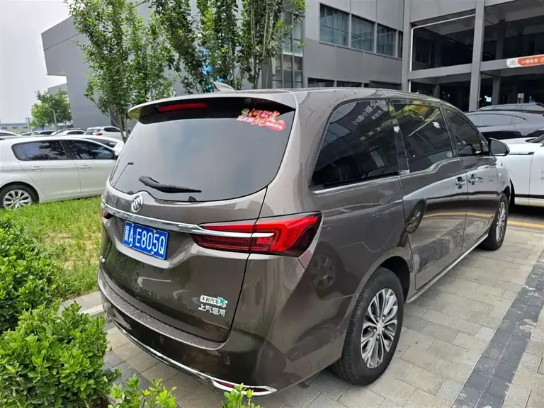 Buick GL8 Facelift Land Official Cabin Luxury