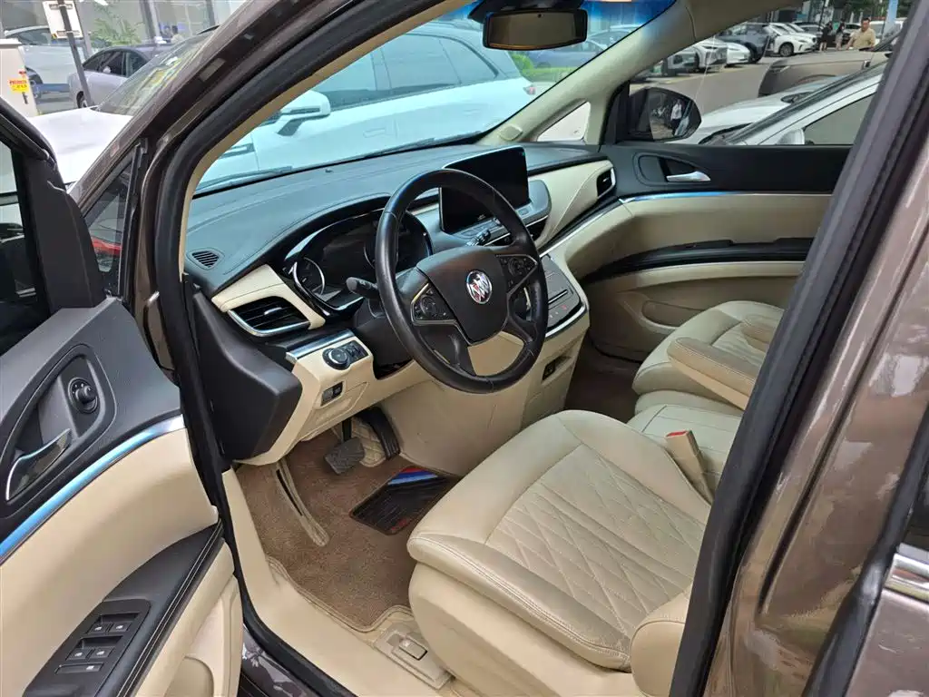 Buick GL8 Facelift Land Official Cabin Luxury