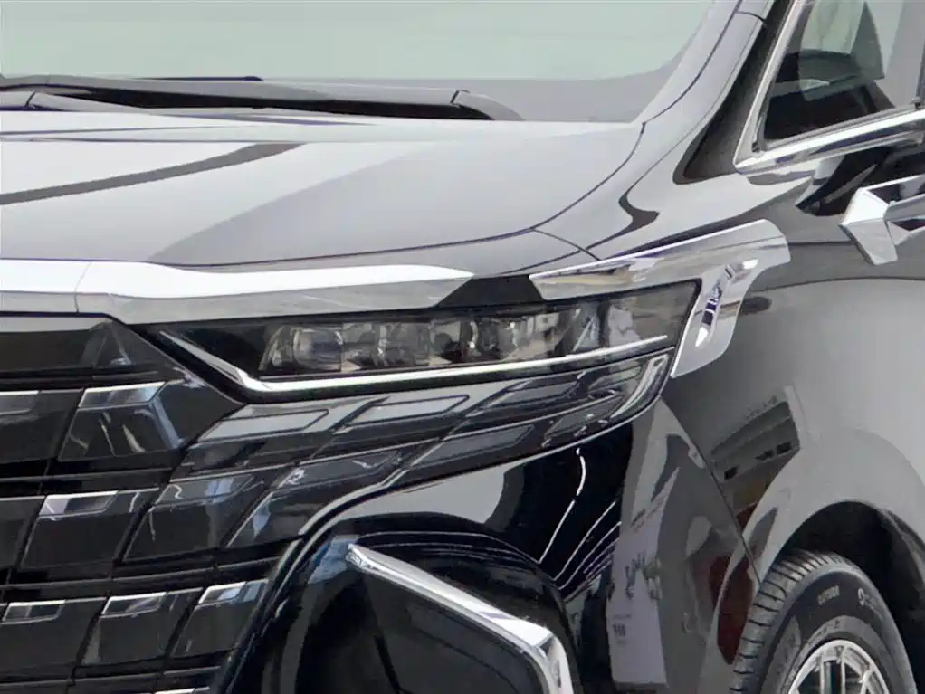 Alphard Dual Engine 2.5 L Premium Enjoyment