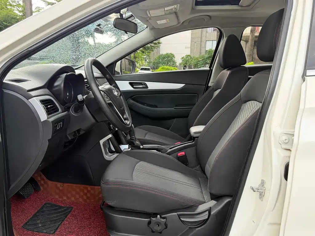 Senova X55 1.5 T CVT Comfort