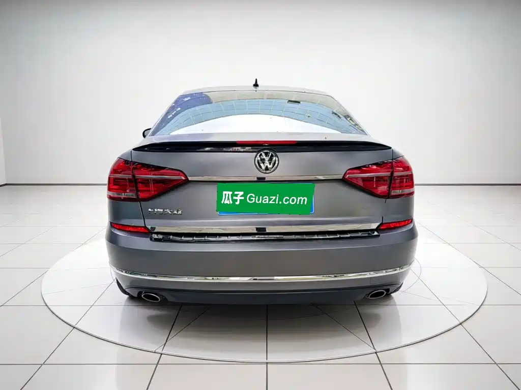 Passat 330 TSI DSG Honored