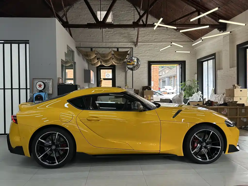 SUPRA GR SUPRA 3.0 T Standard