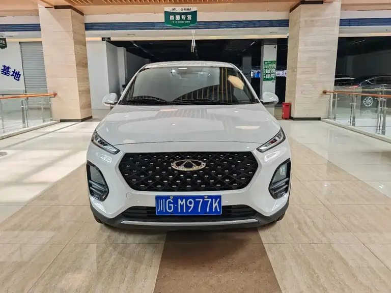 Chery Tiggo 3 x 1.5 L CVT Outstanding