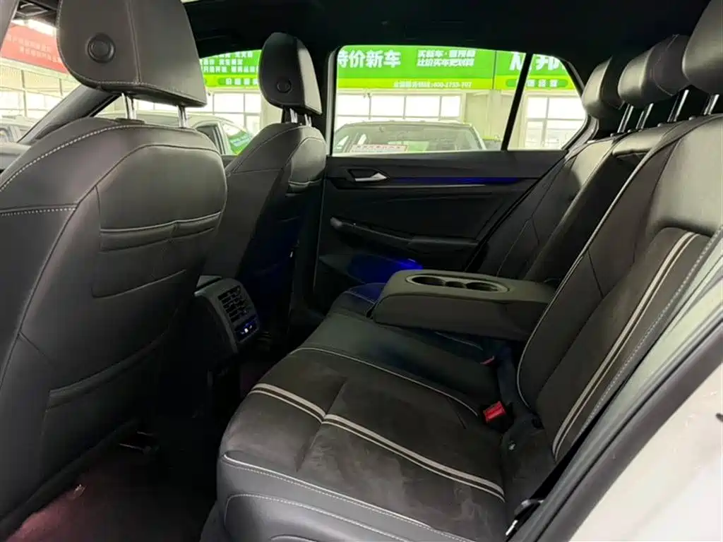 Golf 280 TSI DSG R-Line