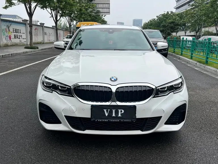 BMW 3 Series Facelift 325 Li M Sport Package