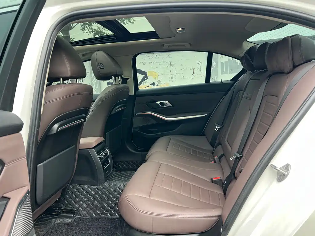 BMW 3 Series Facelift 325 Li M Sport Package