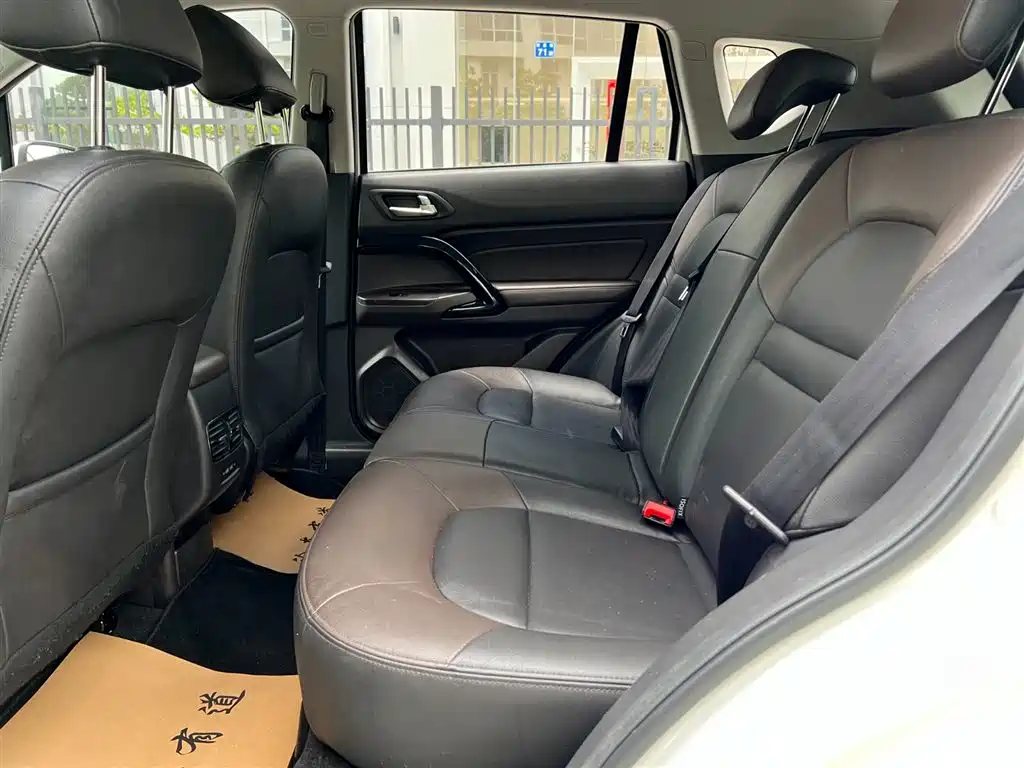 Trumpchi GS4 NEV 1.5 L PHEV Smart Enjoyment