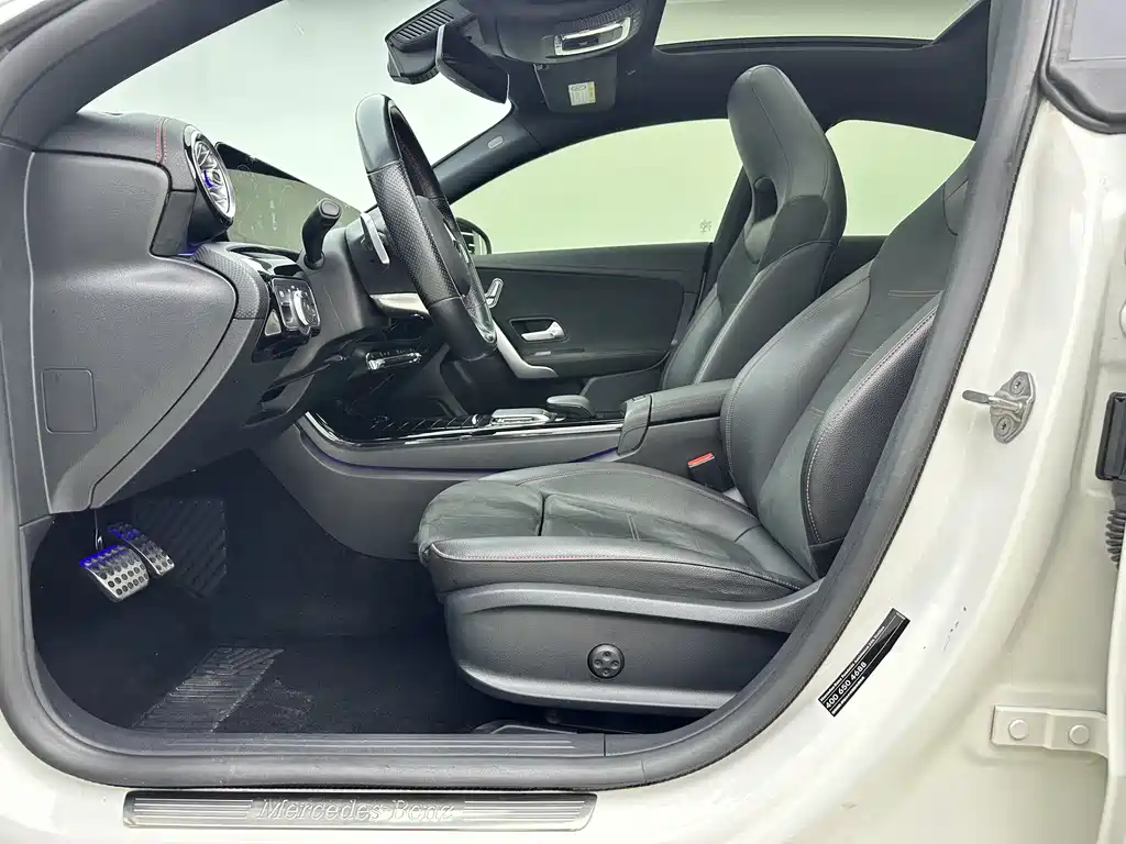 Mercedes-Benz CLA (Import) CLA 200