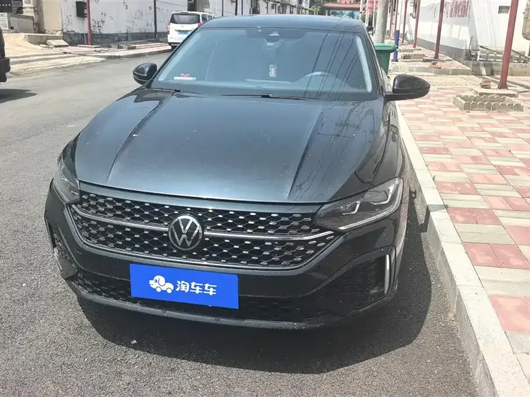 Volkswagen Lavida 300 TSI DSG Starry Sky Manyi