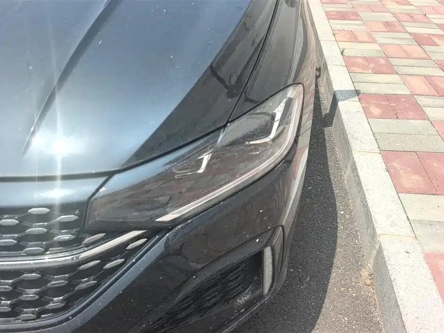 Lavida 300 TSI DSG Starry Sky Manyi
