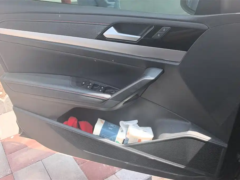 Lavida 300 TSI DSG Starry Sky Manyi