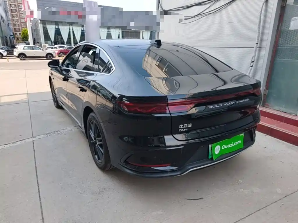 Han DM-i Smart Drive 245 KM Distinguished