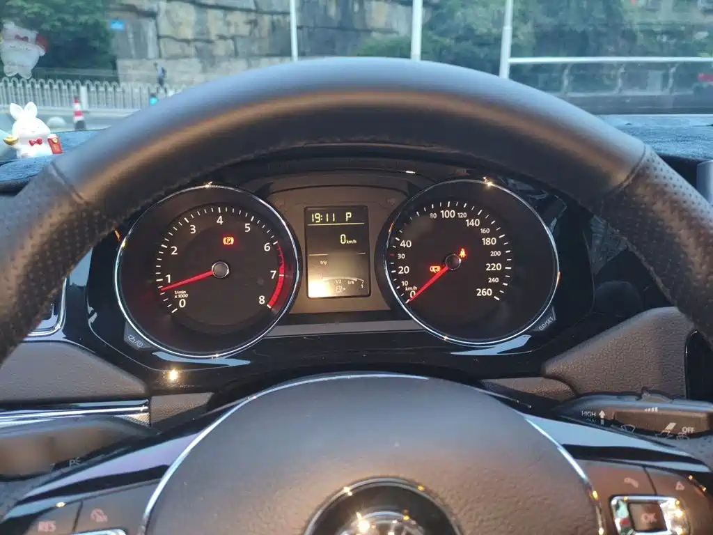 Sagitar 1.6 L Auto Comfort