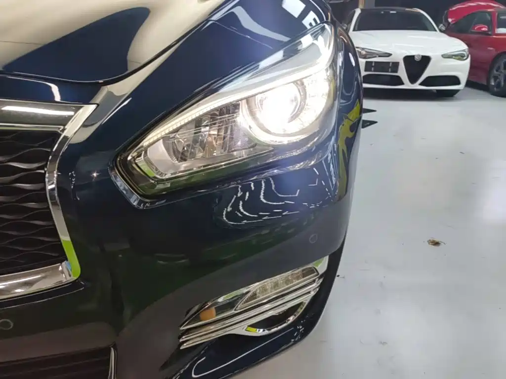 Infiniti Q70 Q70 L 2.5 L Joy