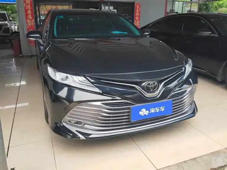 Toyota Camry 2.0 G Luxury CN-VI